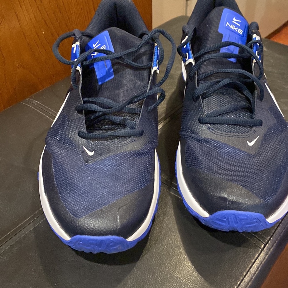 Nike Runners - Picture 2 of 4